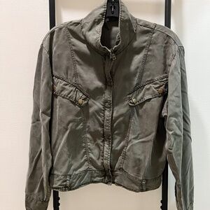 Young, Fabulous & Broke Green Bomber jacket Small